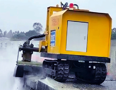 超高压水混凝土破碎机客户现场