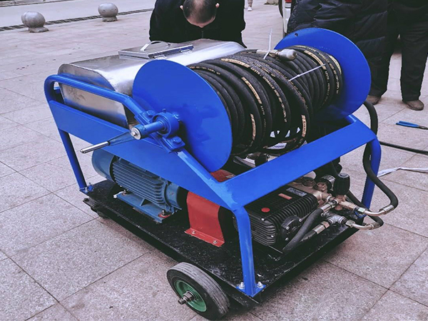 下水管道疏通器