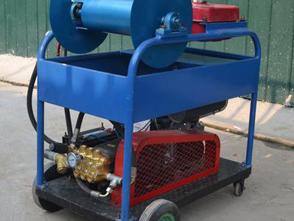 管道高压疏通清洗机