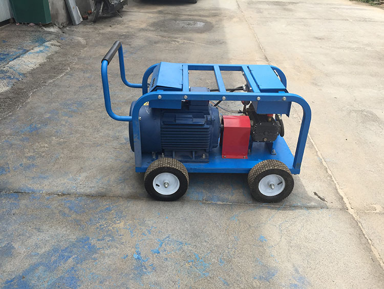 高压清洗机是清除钢铁鳞皮的好工具