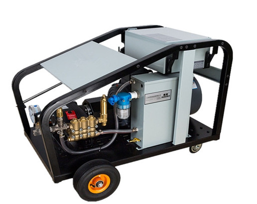  化工厂增压器式高压清洗机