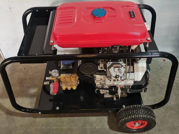 工业高压水射流管道疏通机